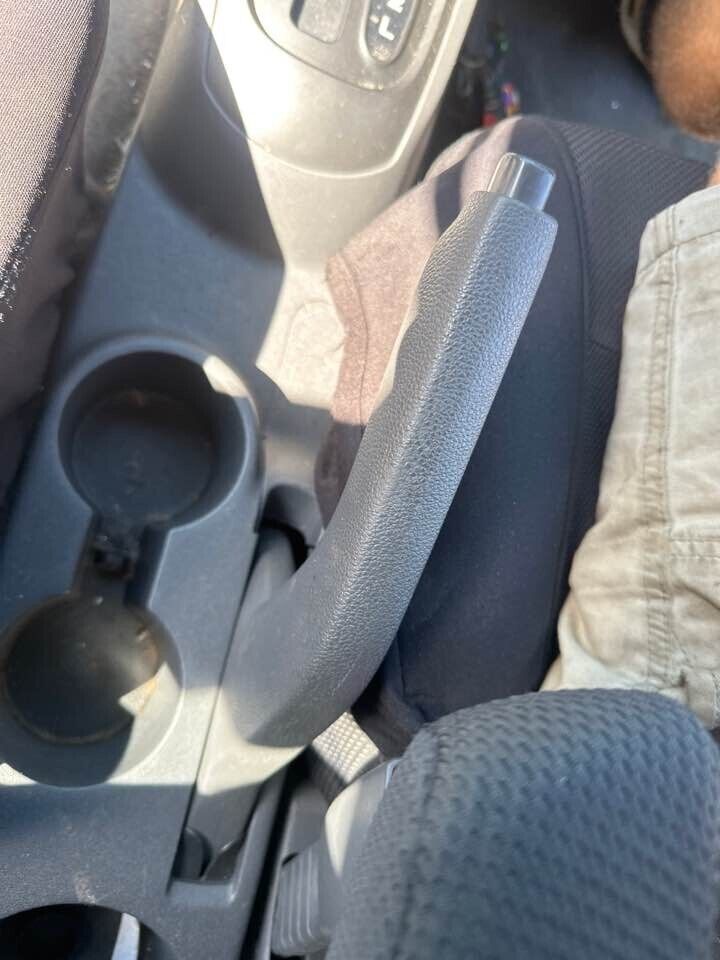 2007 Kia Rio Hand Brake Lever #B209
