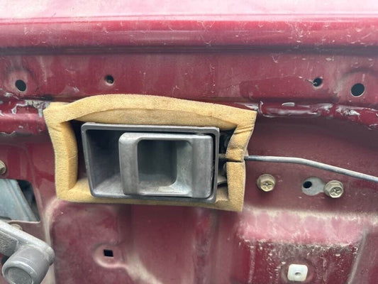 1993 Nissan Pathfinder RH Drivers Front Inner Door Handle #B322
