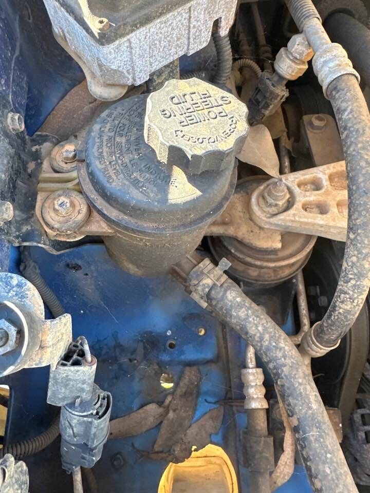 2007 Kia Cerato Power Steering Reservoir Bottle #B272