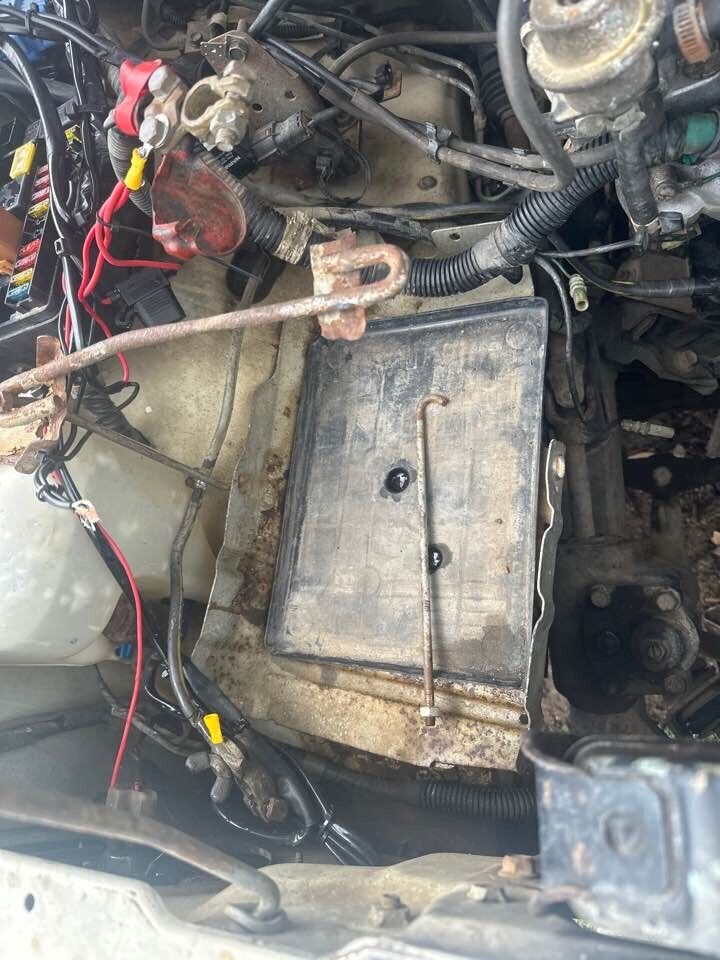 1990 Holden Tf Rodeo Battery Tray #B132