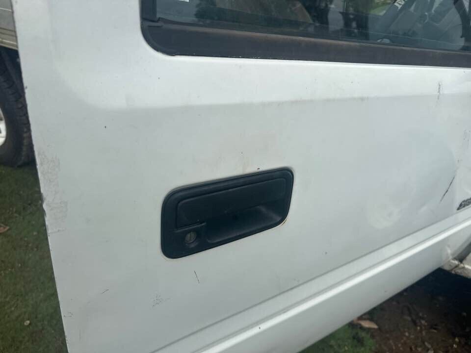 1990 Holden Tf Rodeo Outer Door Handle RH drivers Front #B132