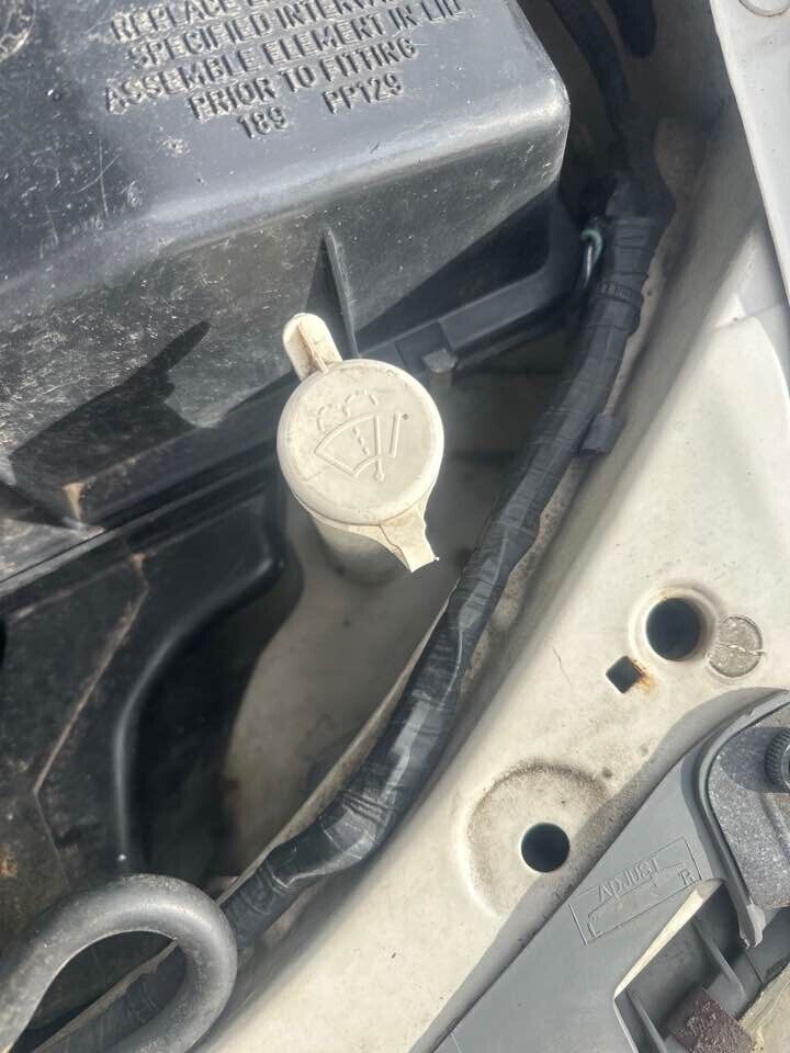 1994 Holden Vr Berlina Window Washer Bottle #B222