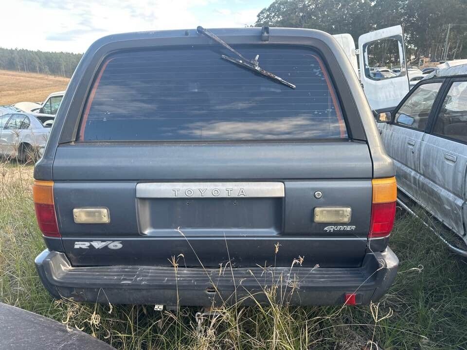 1990 Toyota 4Runner Air Conditioning Condensor #B279