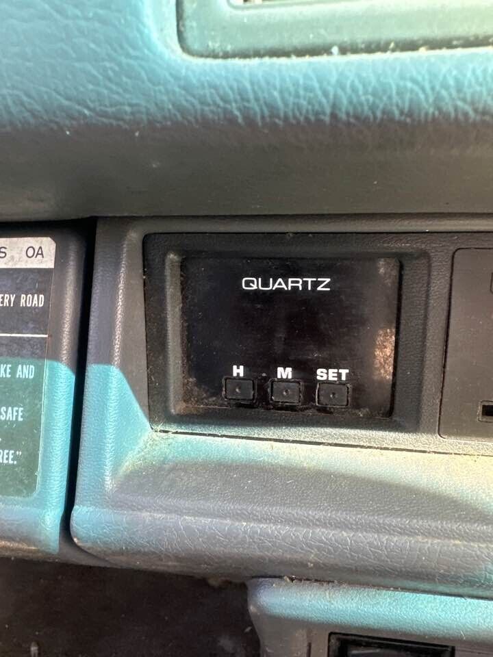 1989 Toyota 4Runner Interior Clock #B276