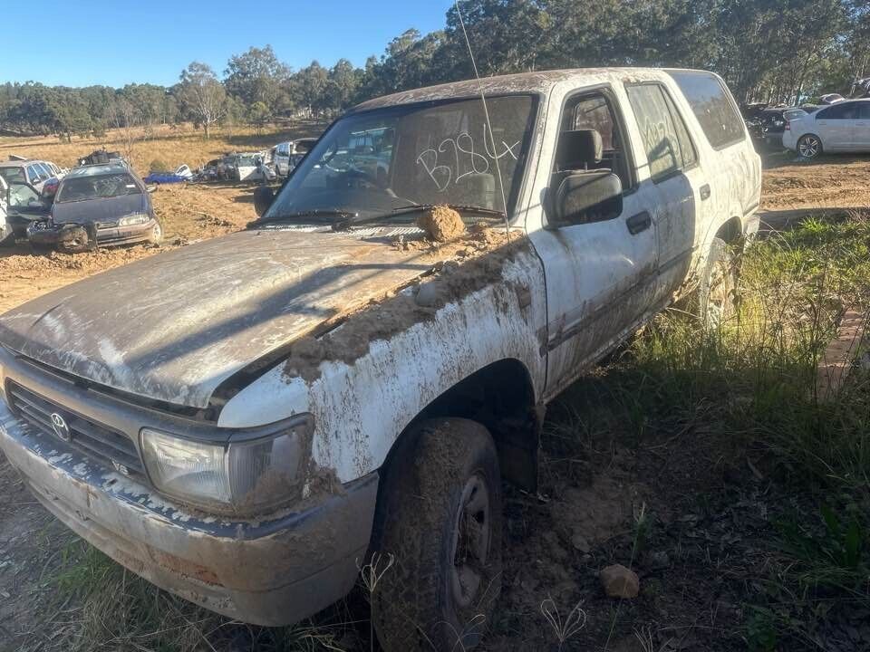1992 Toyota 4Runner Sump & Pickup #B284