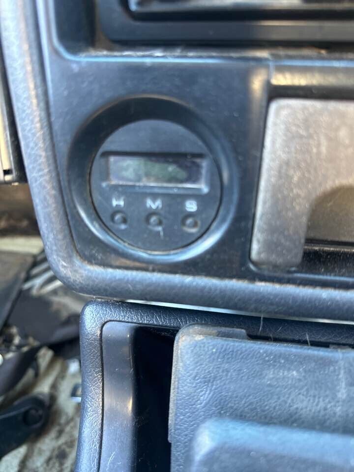 1989 Suzuki Vitara Interior Clock #B268