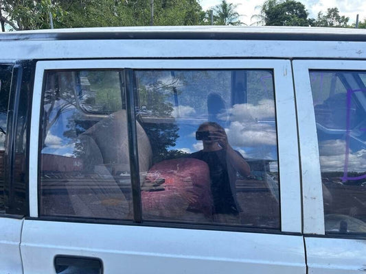 1992 Suzuki Vitara RH Drivers rear Window Glass #B197