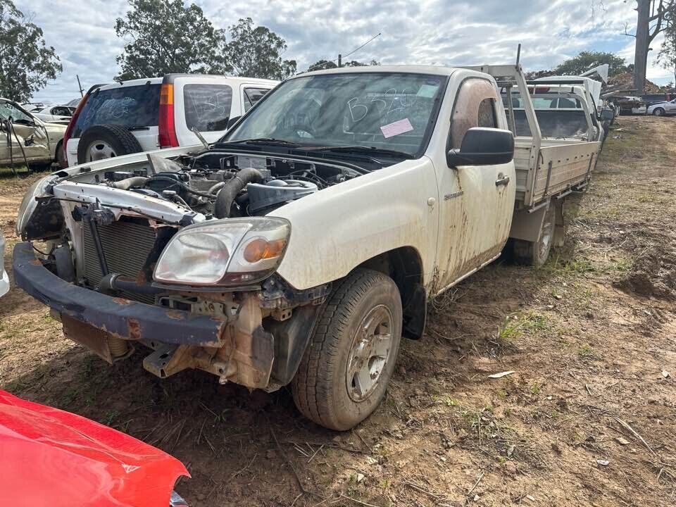 2007 Mazda Bt-50 Bonnet Latch #B320