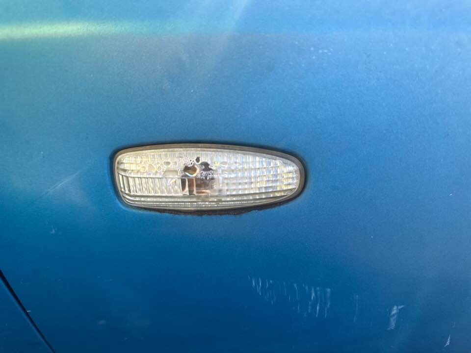 2008 Ford Ba Falcon Ute Rh Driver Front Guard Repeater/blinker #B294