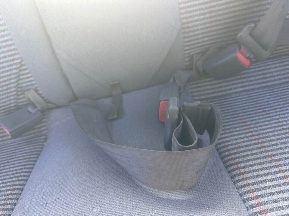 1993 Daihatsu Charade Rear Centre Seat Belt #B340