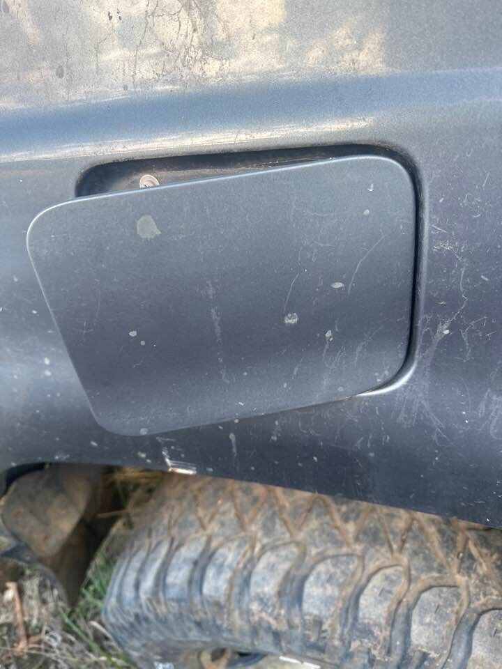 1990 Toyota 4Runner Fuel Flap #B279