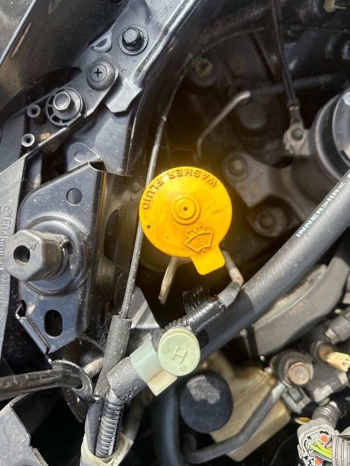 2007 Mazda Cx-7 Window Washer Bottle #B215