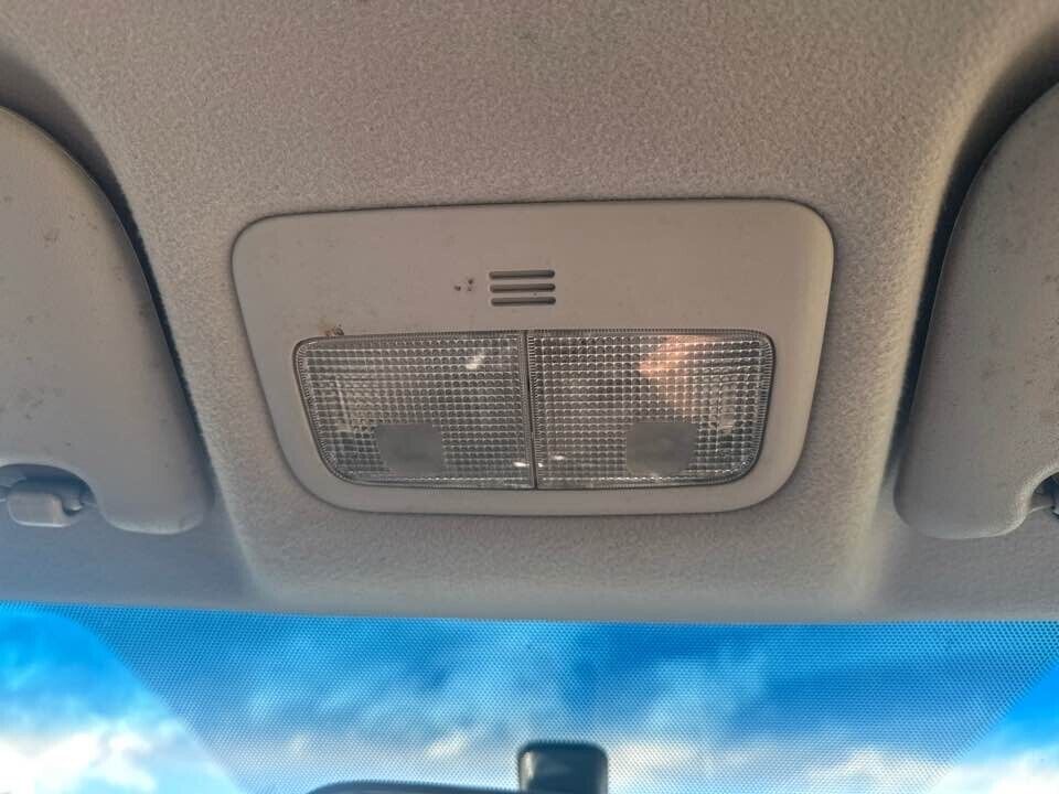 2007 Toyota Yaris Interior Light Assembly #B145