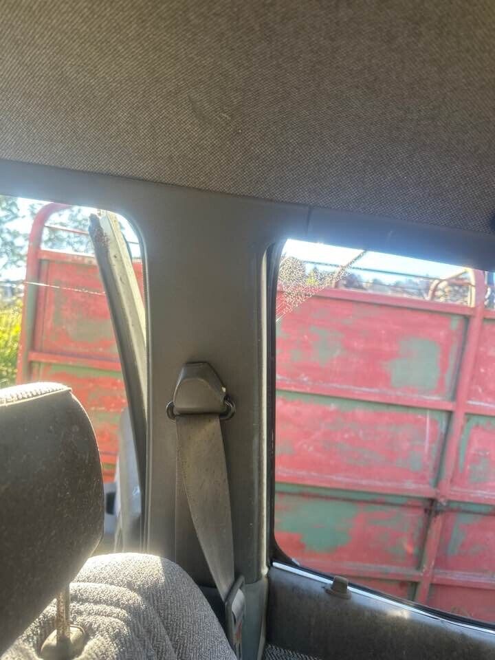 1992 Toyota 4Runner Centre LH Inner Pillar Trim #B284