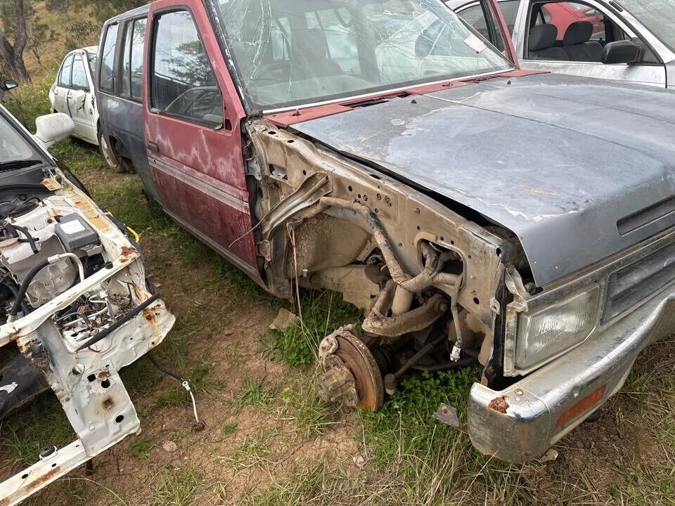 1993 Nissan Pathfinder Ashtray Front Centre #B322