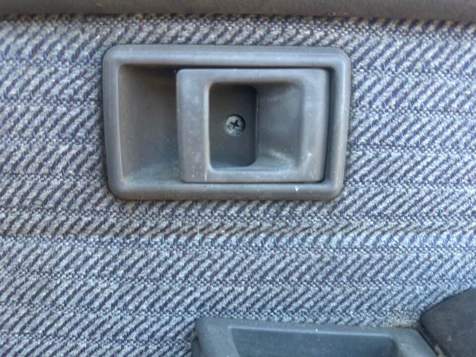 1992 Toyota 4Runner RH Drivers Front Inner Door Handle #B284