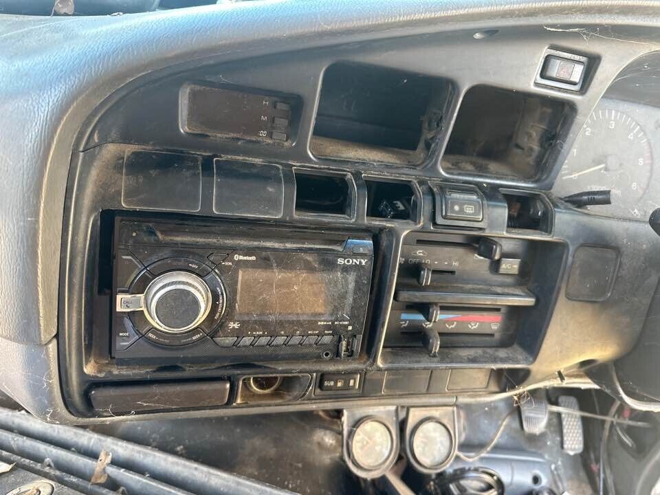 1993 Toyota 80 Series Land Cruiser Centre Dash Facia #B257