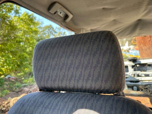 1994 Holden Vr Commodore RH Drivers Front Head rest #B419