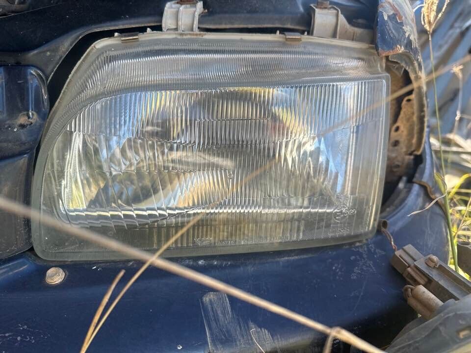 1993 Daihatsu Charade LH Passengers Left Headlight #B340