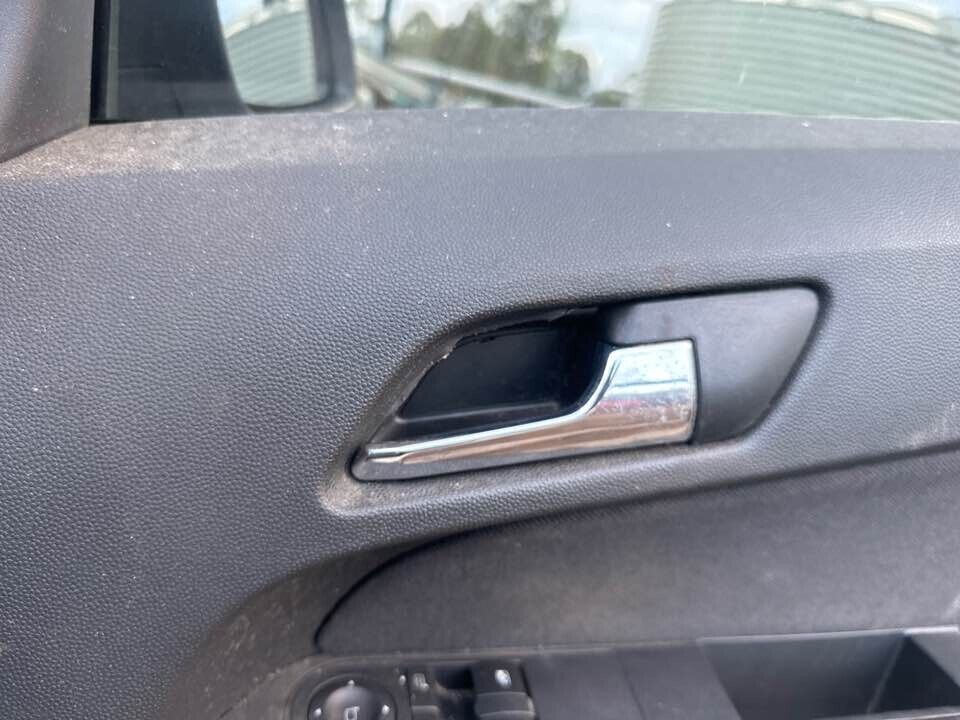 2008 Holden Ah Astra RH Drivers Front Inner Door Handle #B214