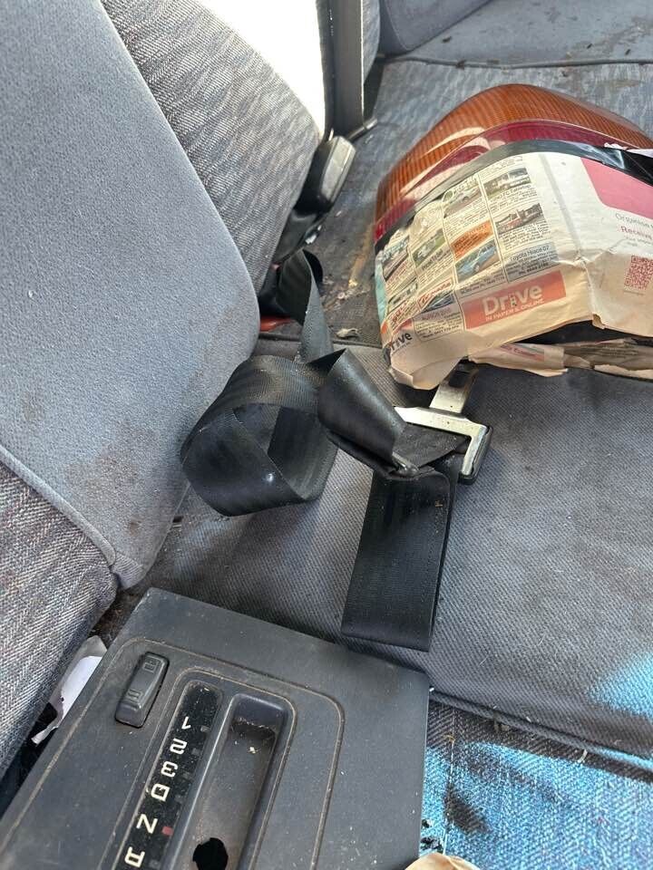 1994 Ford Ed Falcon Rear Centre Seat Belt #B195