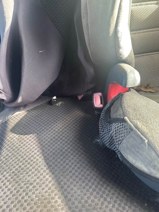 2007 Toyota Yaris Seat Belt Stalk LH Rear #B145