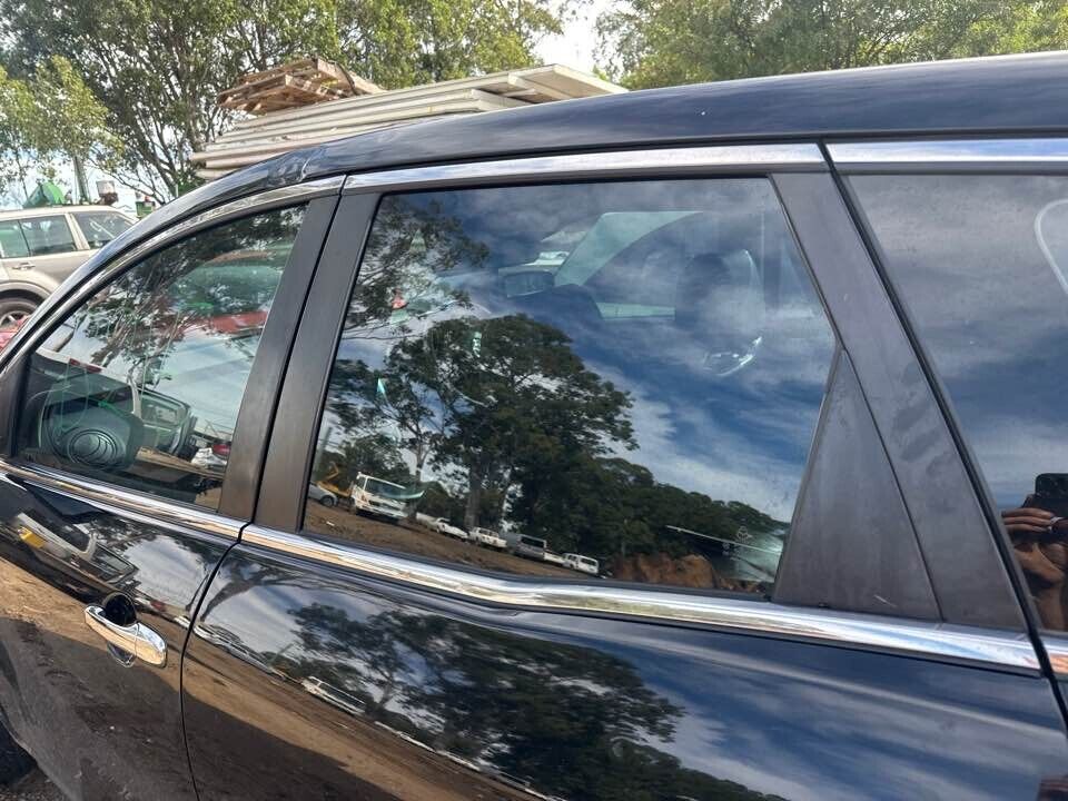 2007 Mazda Cx-7 LH Passengers Rear Window Glass #B215