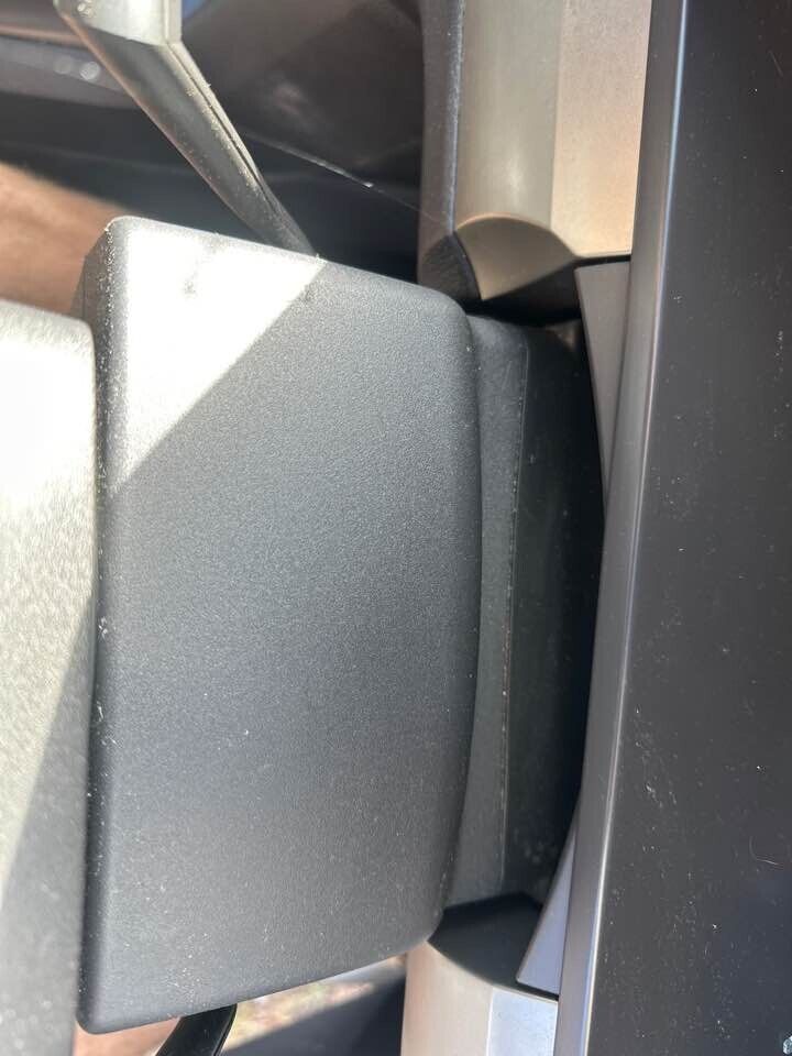 2008 Ford Fg Falcon Steering Column Shroud #B227