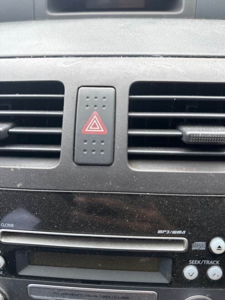 2007 Suzuki Swift Hazard Light Switch #B228