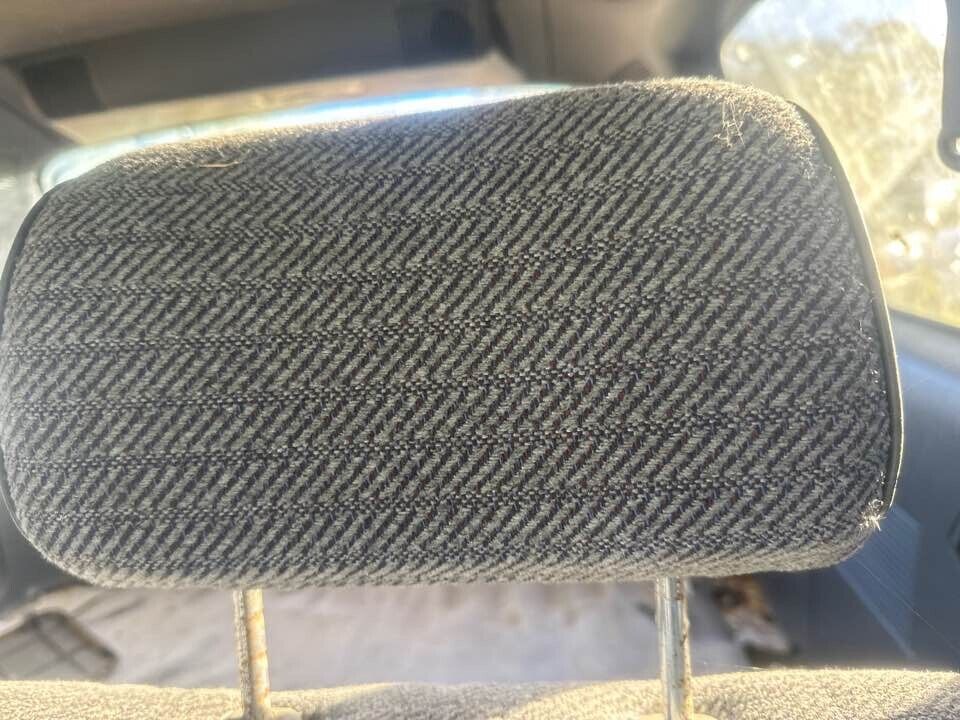 1992 Toyota 4Runner LH Passengers Rear Head Rest #B284