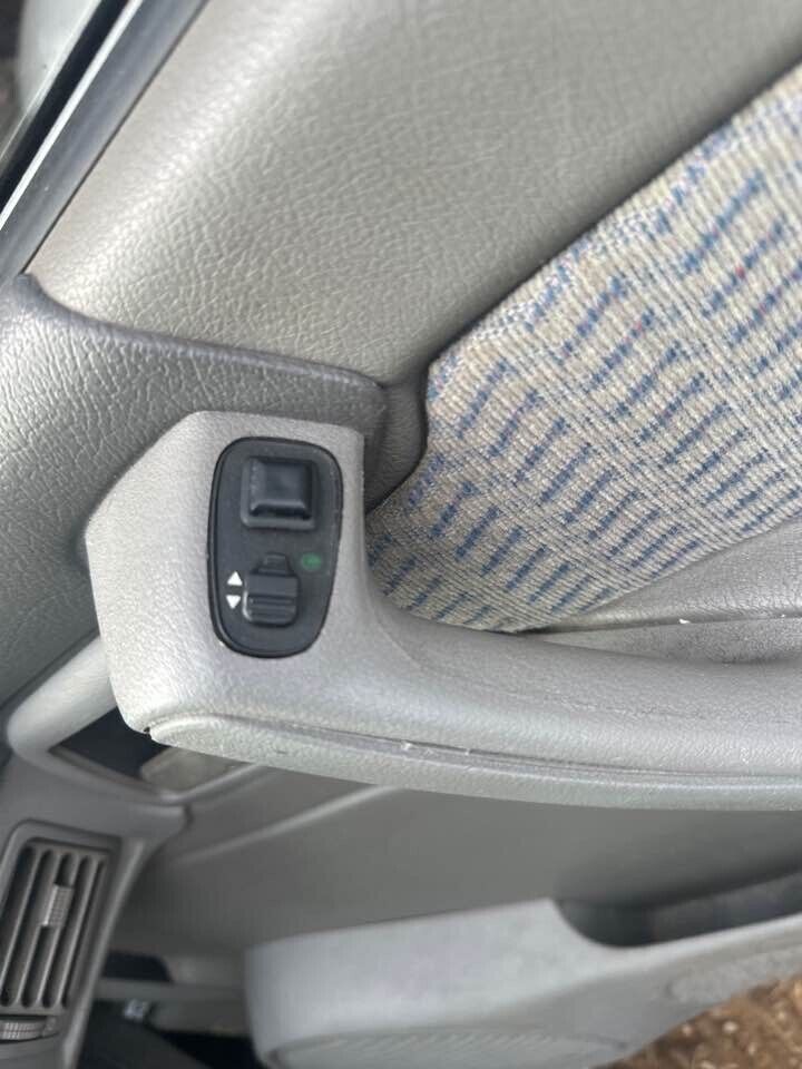 1994 Holden Vr Berlina Electric Mirror Switch #B222