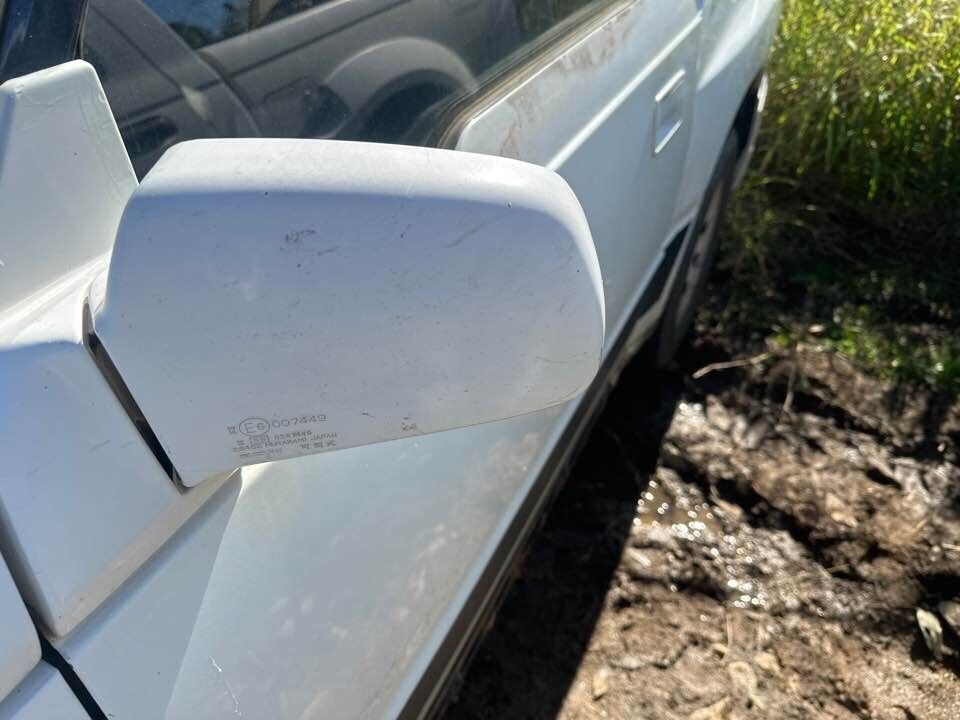 1989 Suzuki Vitara LH passenger Mirror (Electric) #B268