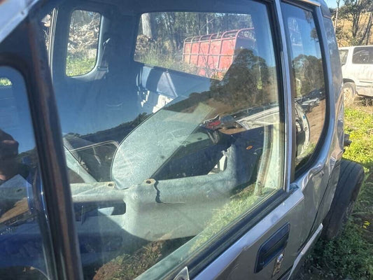 1992 Mitsubishi Triton  LH Passengers Front Window Glass #B283