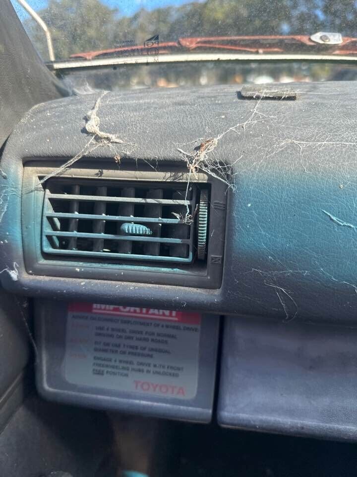 1989 Toyota 4Runner Aircon Vents Front Left #B276