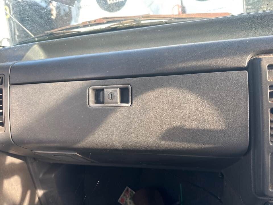 1993 Ford Raider Glove Box Lid #B278