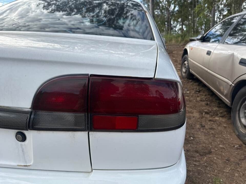 1994 Holden Vr Berlina RH Drivers Right Taillight #B222