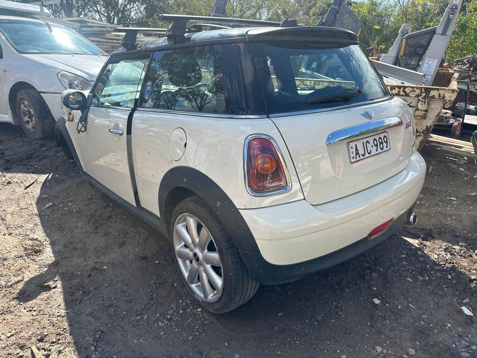 2007 Mini Cooper Fuel Flap #B389