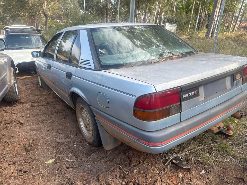 1990 Ford Ea Falcon Distributor #B400