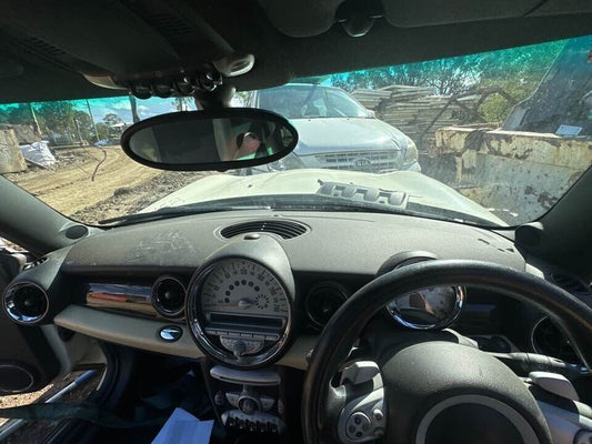 2007 Mini Cooper Dashboard (bare) #B389
