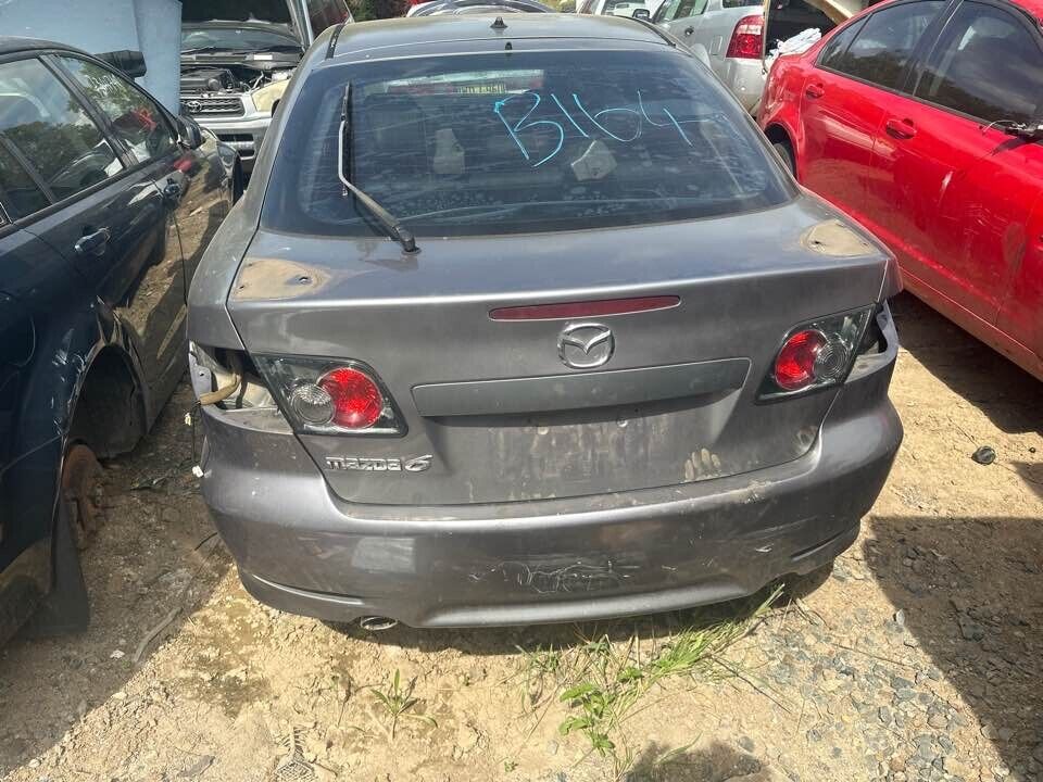 2003 Mazda 6 RH Drivers Front Door Trim #B164