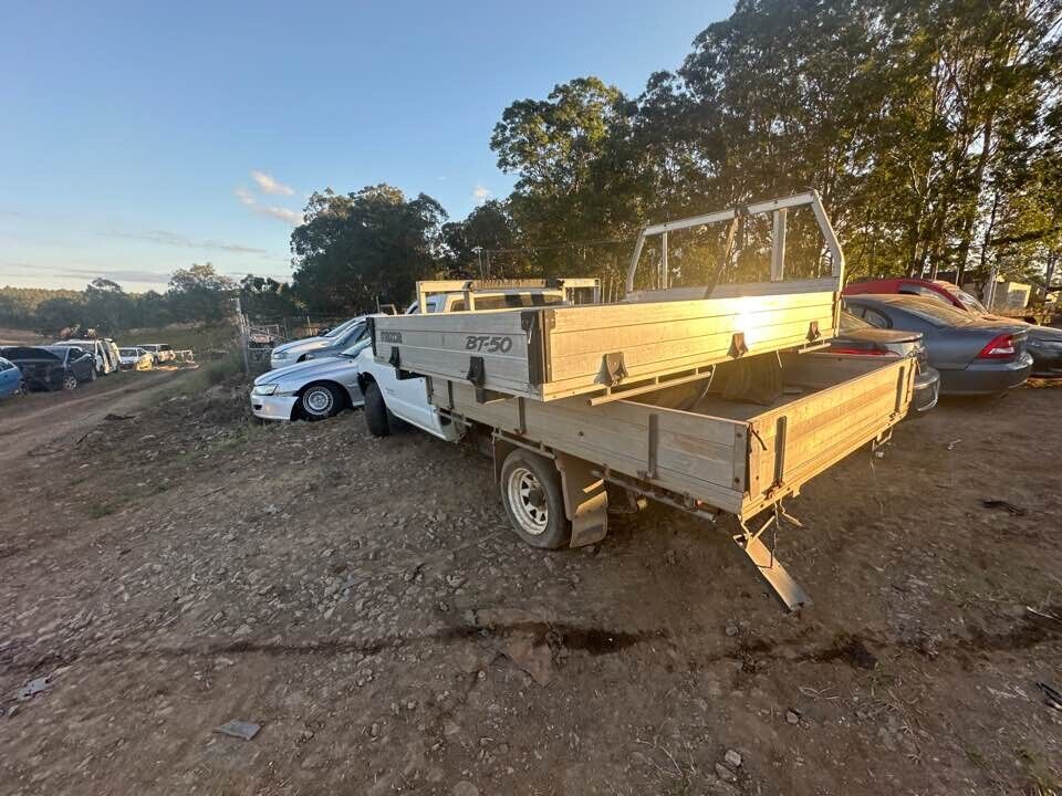 2003 Nissan Navara D22 LH Passengers Wiper Arm #B247