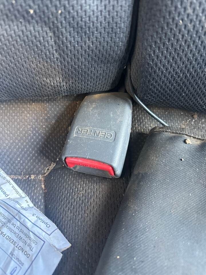 2007 Kia Rio Seat Belt Stalk Centre Rear #B345