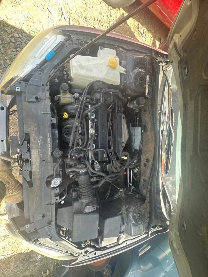 2003 Mazda 6 RH Drivers Front Door Trim #B164