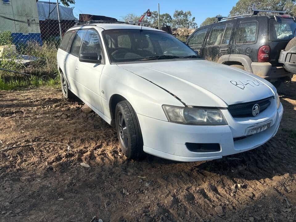 2006 Holden Vz Commodore Instrument Cluster (Electronic) #B428