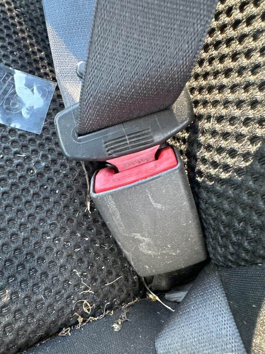 2008 Ford Falcon Xr6 Seat Belt Stalk RH Rear #B371