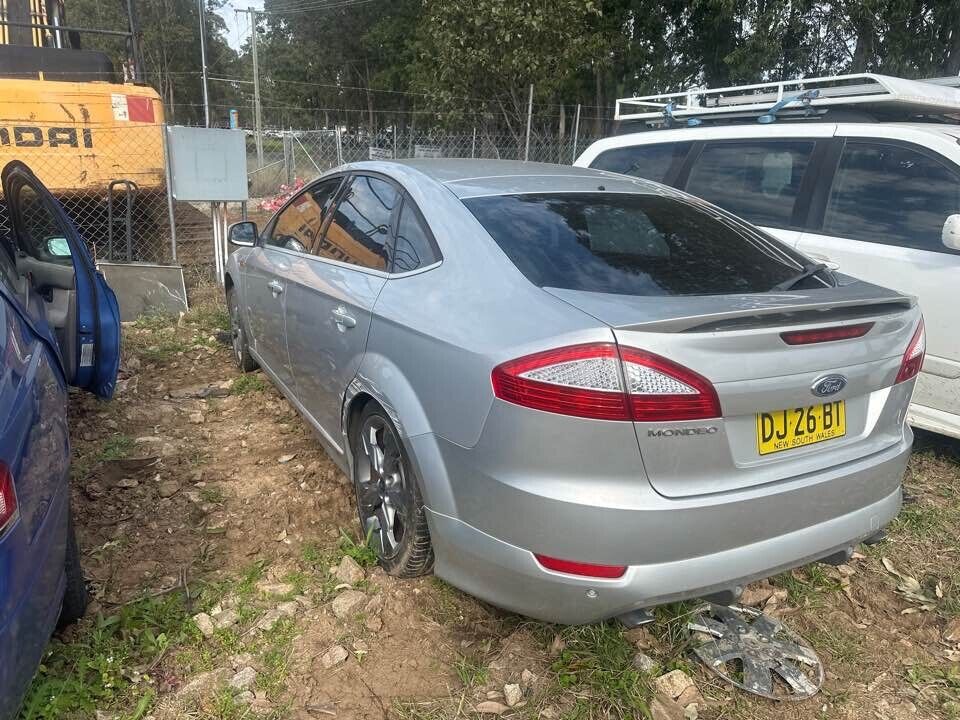 2010 Ford Mondeo LH Passengers Front Seat Belt #B402