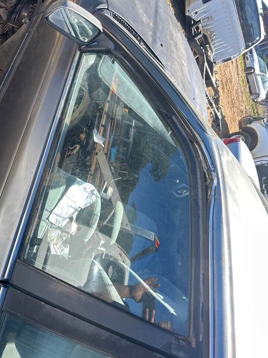 1992 Toyota Corolla LH Passengers Front Window Glass #B241