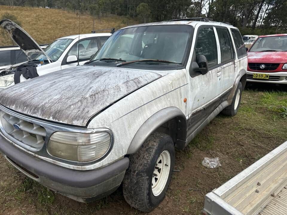 1992 Ford Explorer Fuel Flap #B395