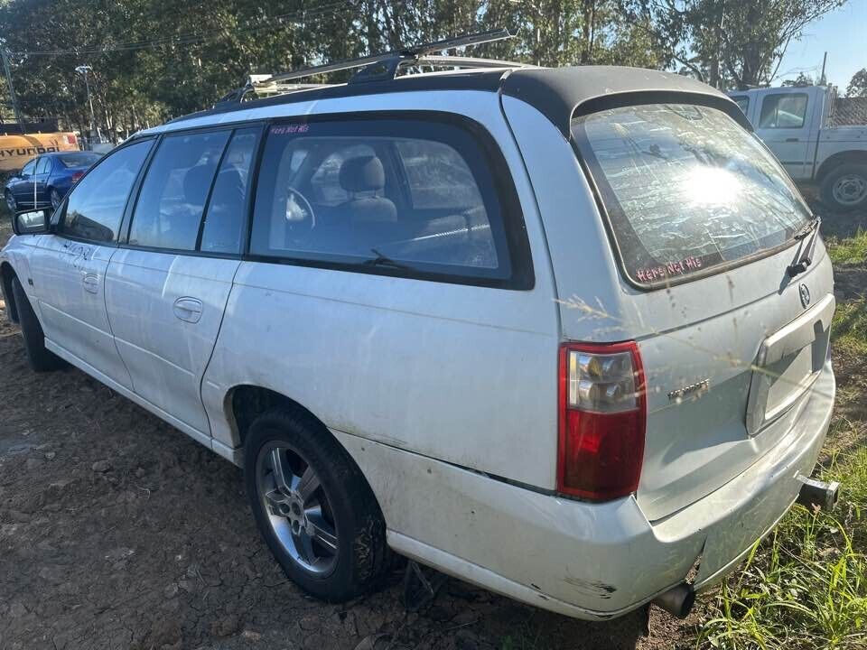 2006 Holden Vz Commodore Instrument Cluster (Electronic) #B428