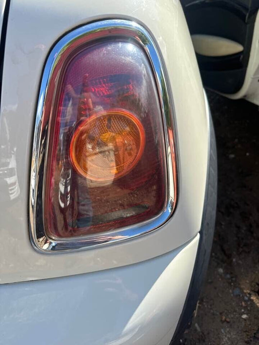 2007 Mini Cooper RH Drivers Right Taillight #B389